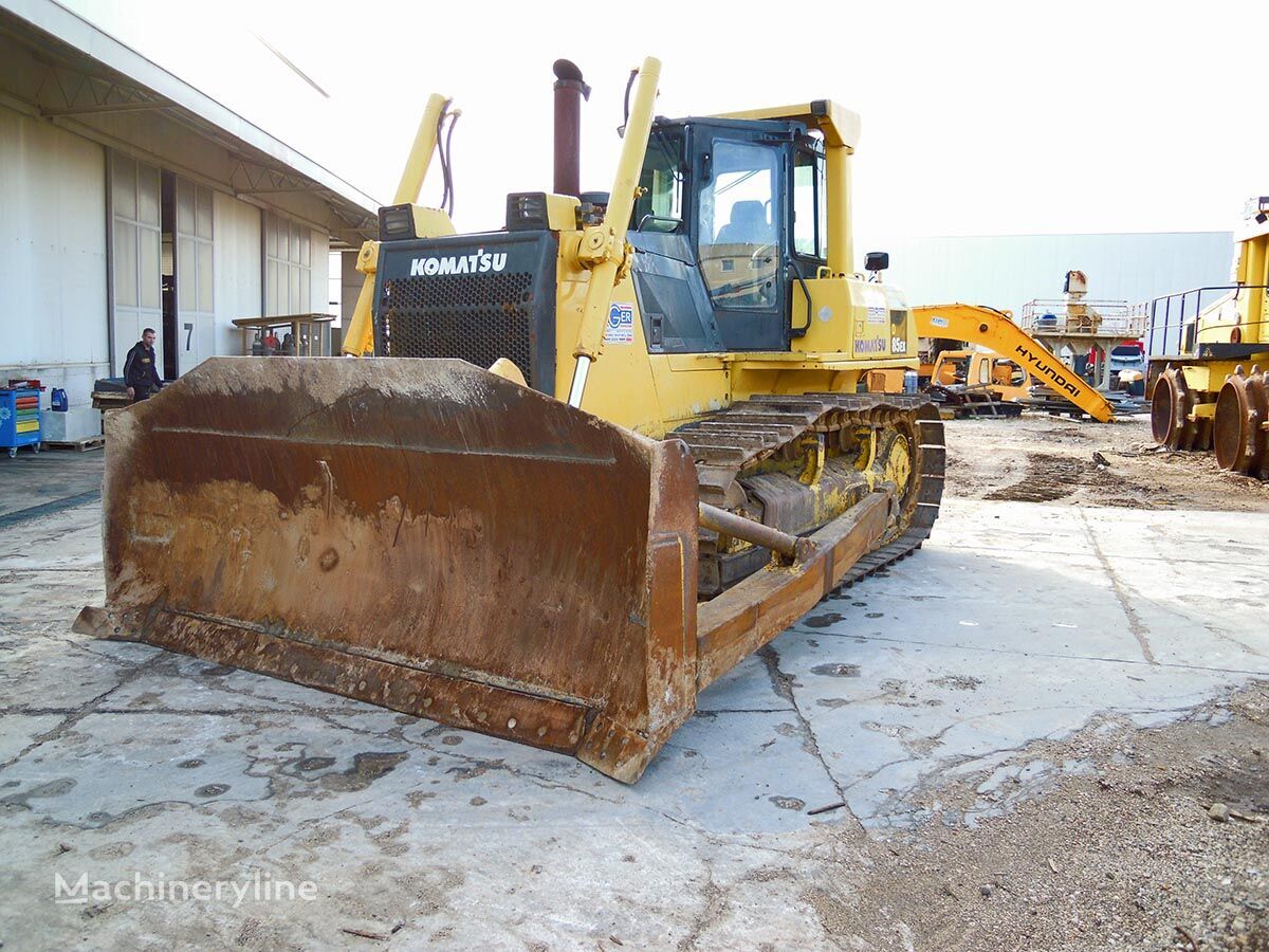 بلدوزر Komatsu D85EX-15