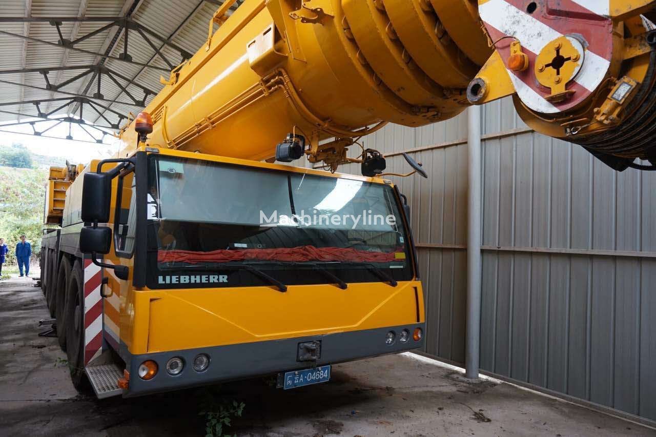 شاحنة رافعة Liebherr LTM1300-6.1