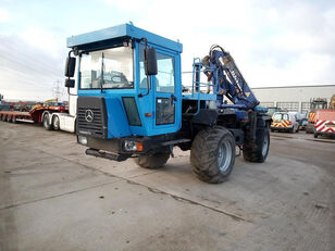 شاحنة رافعة Mercedes-Benz Unimog