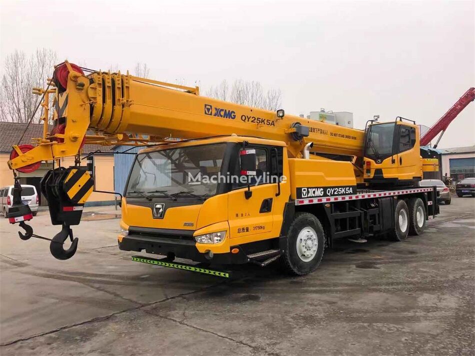 شاحنة رافعة XCMG XCMG QY25K5A used 25 ton hydraulic mounted mobile truck crane